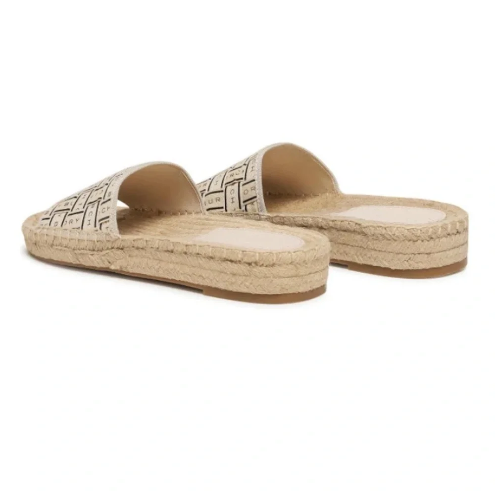 HOST PICK 🎉 TORY BURCH ‘TORY’ WOVEN SLIDES